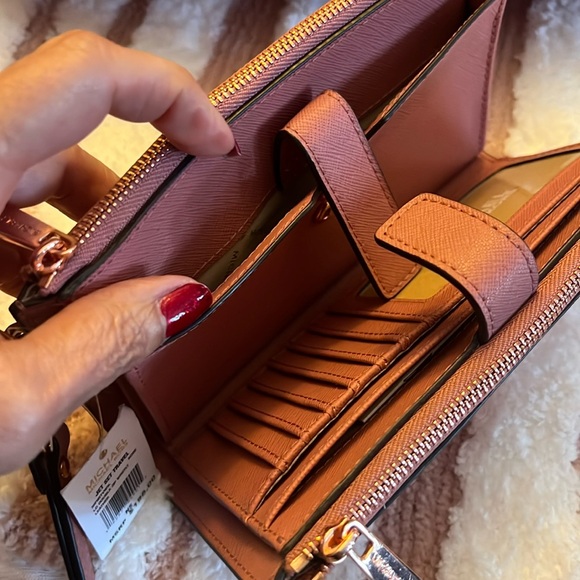 Michael Kors Jet Set Travel Large Double Wristlet in Rose Gold NWT - Picture 11 of 14